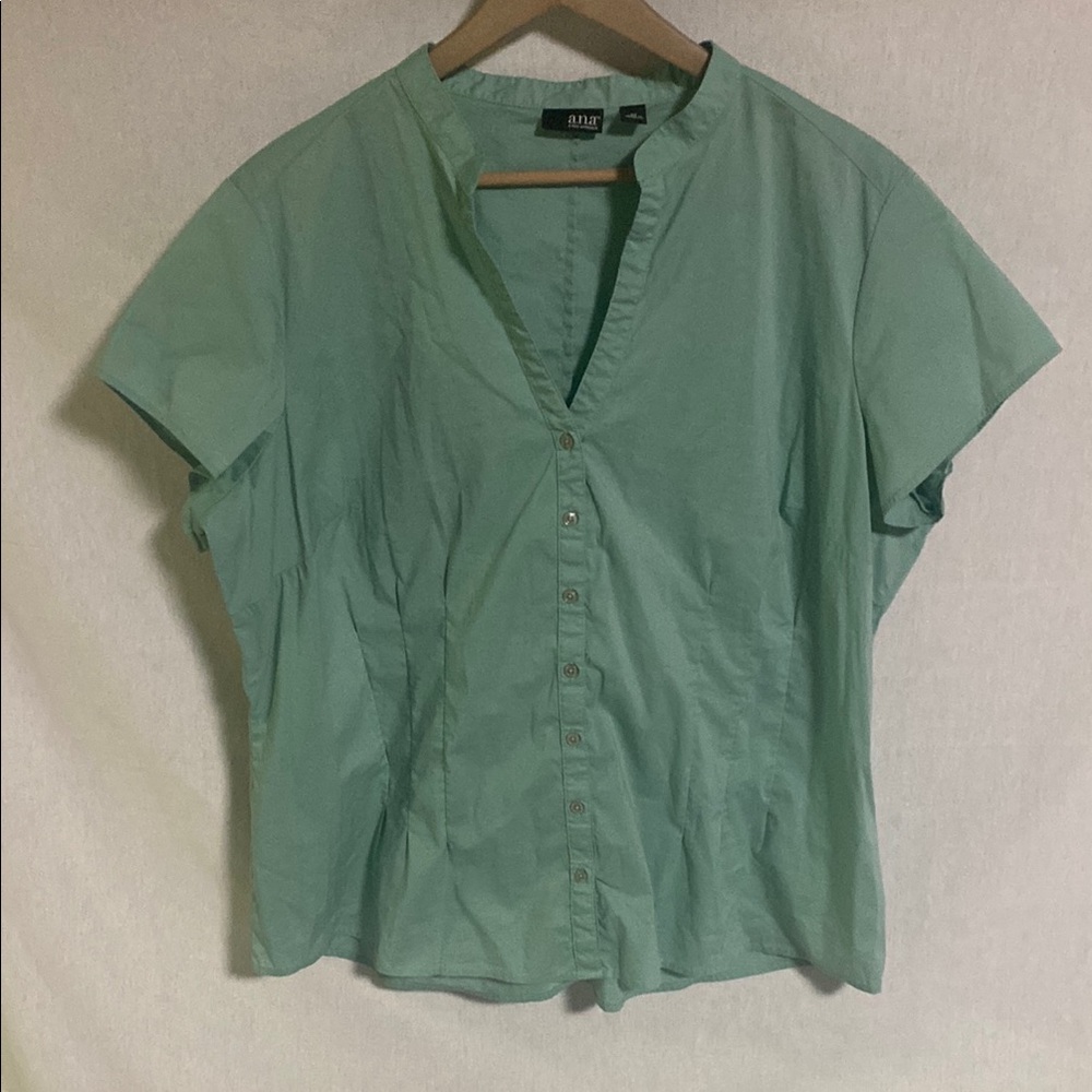 a.n.a Green Cap Sleeve Button Down Shirt with Mandarin Collar Good Condition